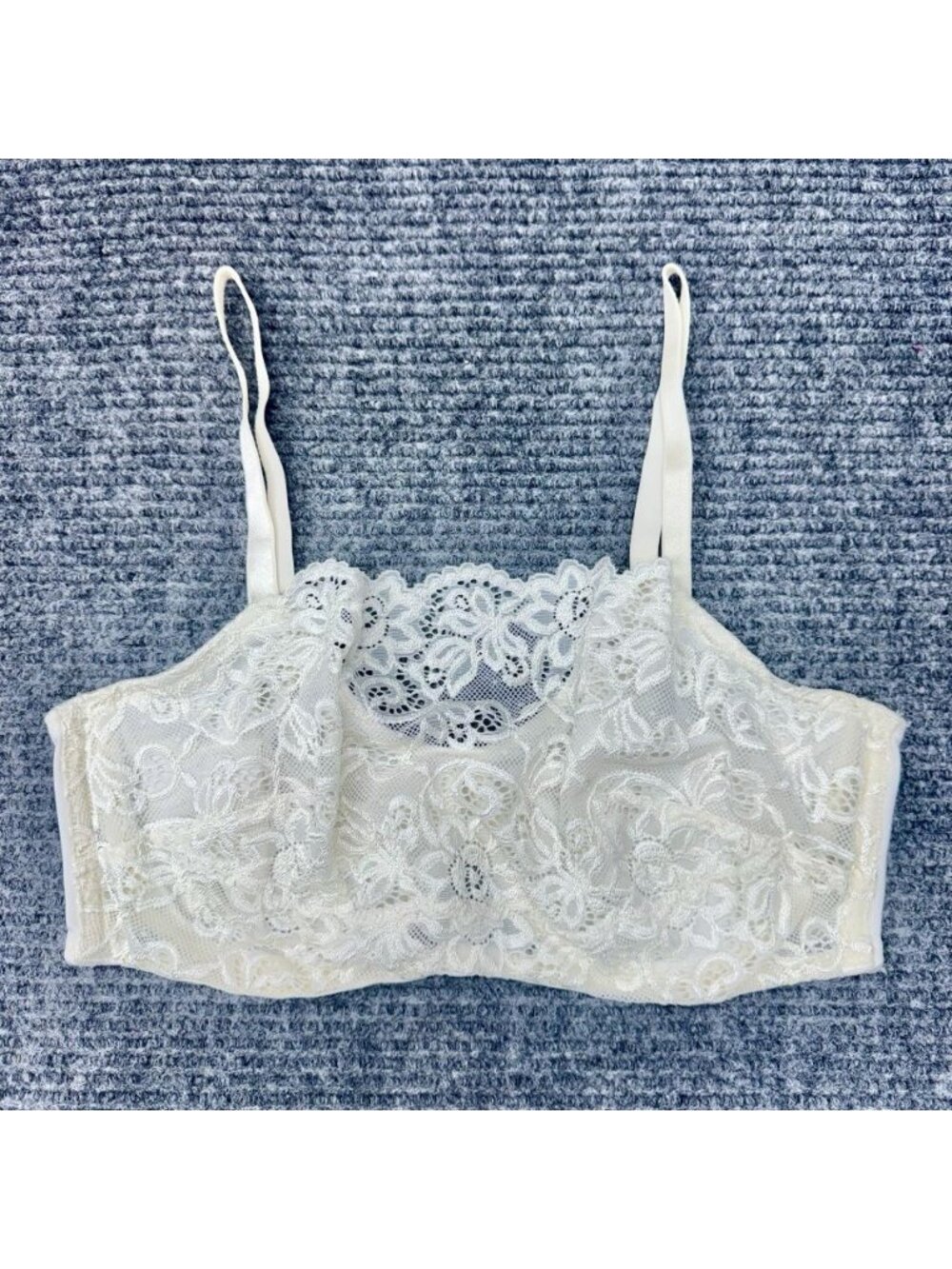 Olga Bra 36D Pretty Lace Cami Underwire Unlined Off White Floral Overlay 35263